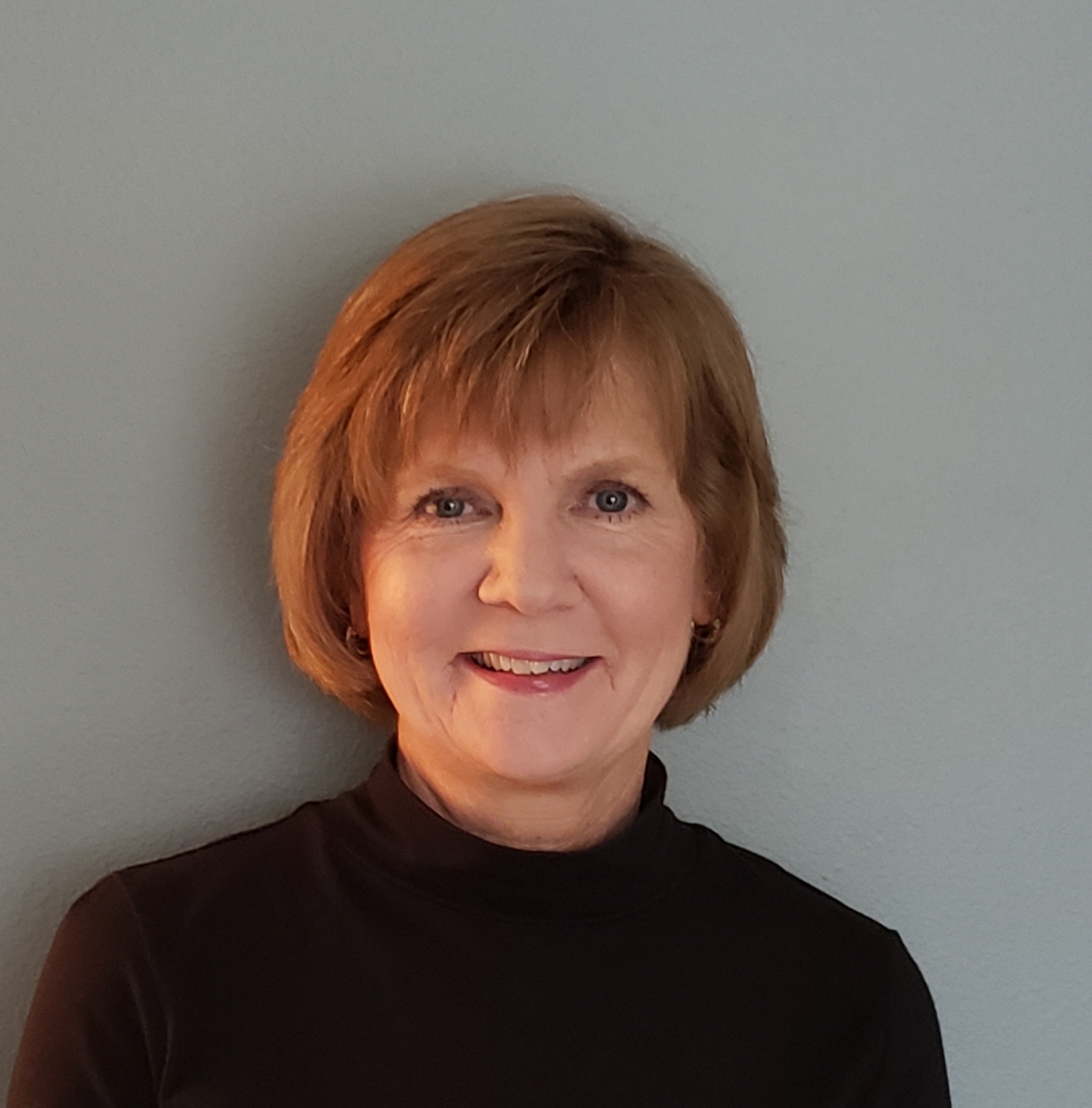 Merilee Retzloff headshot.jpeg